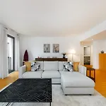 Apartamento Whome Contemporary Comfort In Historic