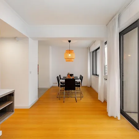 Daire Whome Contemporary Comfort In Historic *