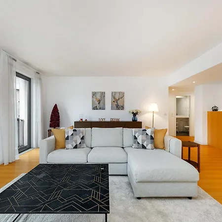 Daire Whome Contemporary Comfort In Historic